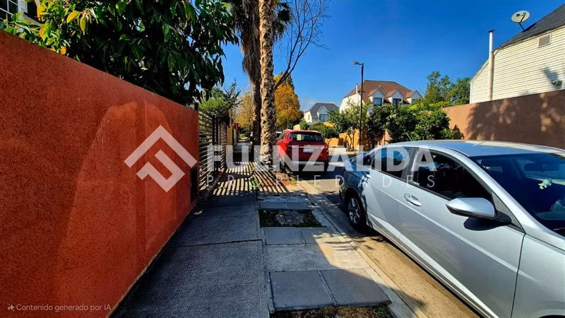 Casa en venta de 3 dorm. en Peñalolén