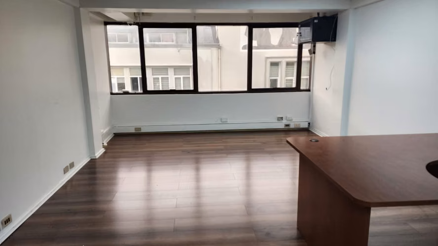 Oficina central de 30 mts2 - Un ambiente
