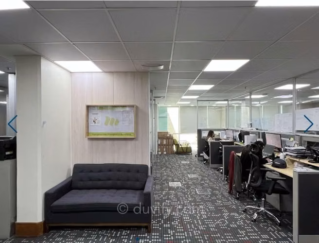 Arriendo OFICINA Edificio Magdalena en El Golf en Las Condes