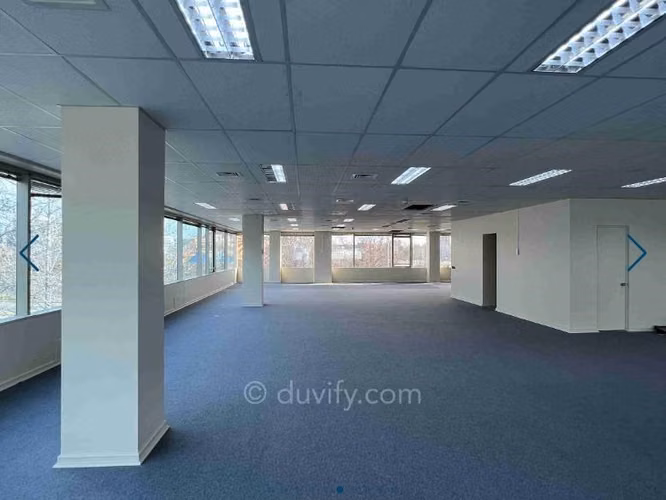 Arriendo OFICINA en Edificio El Cóndor 820 en Huechuraba