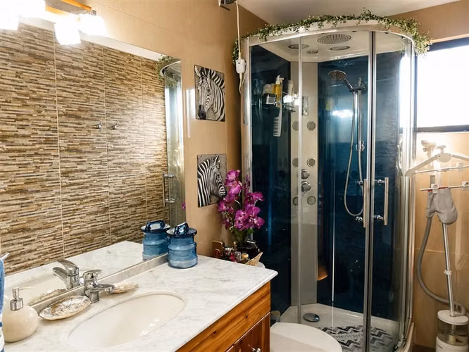 Venta de casa de 4 dormitorios en Peñalolén - Imagen 6