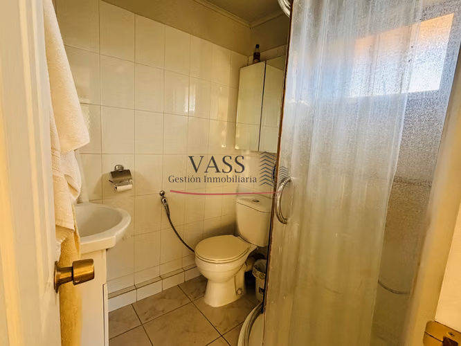 VASS Vende casa 3D3B2E piscina cerca plaza de los caballos - Imagen 13