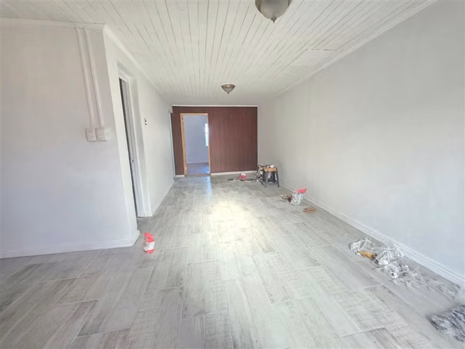 Casa en venta de 2 dormitorios 1 baño en Coronel