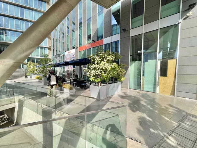 VENTA DE DERECHO DE LLAVES + ARRIENDO  (163044)