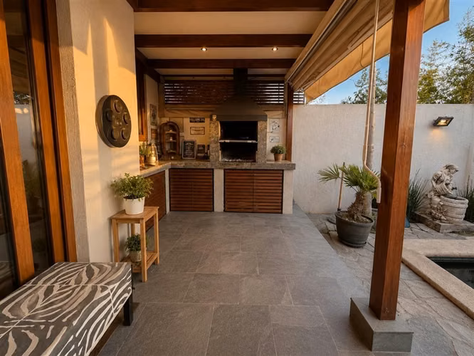 Espectacular Casa en venta, Límite La Reina y Peñalolén