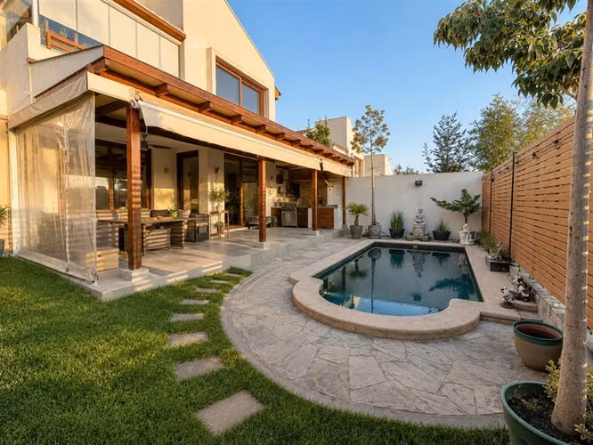 Espectacular Casa en venta, Límite La Reina y Peñalolén