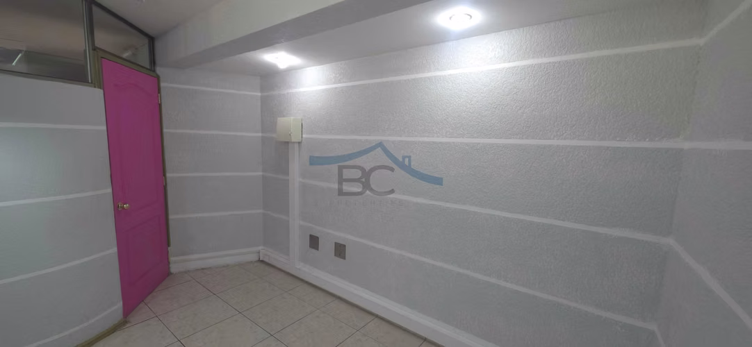 Espaciosa oficina de uso general. 121 m². (163318)