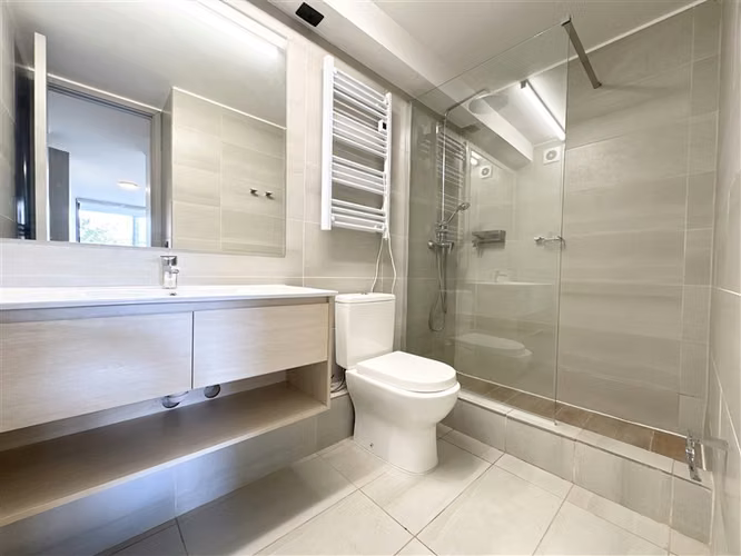 Hermoso Departamento en arriendo de 2 dorm. en Providencia