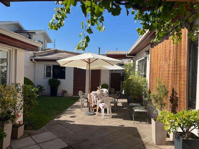 VENTA CASA 5D 2B SERVICIOS 2 PISOS  283/457 METRO ÑUÑOA - Imagen 7