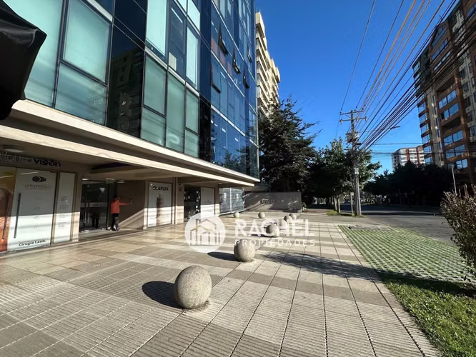 EN VENTA GRAN LOCAL COMERCIAL RENTANDO SECTOR AVDA ALEMANIA