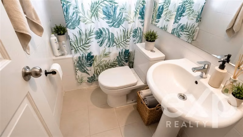 Casa Remodelada con Piscina en Laguna del Sol