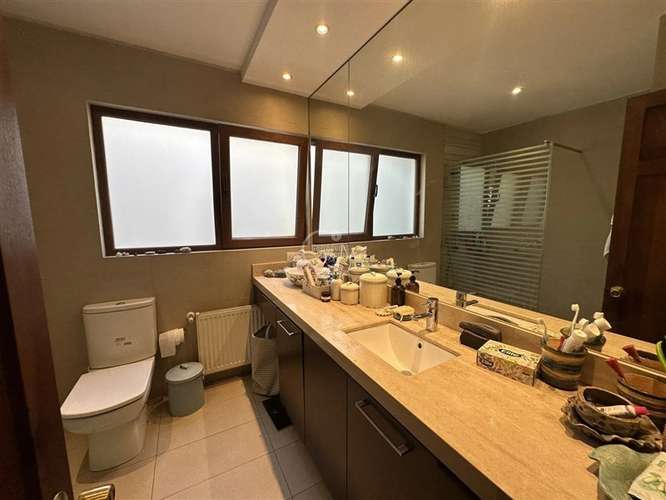 Casa en venta de 6 dorm. en La Reina - Imagen 18