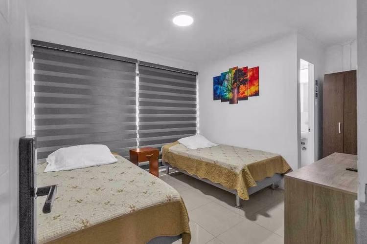 Hotel Corporativo Amplio y Luminoso (163479)