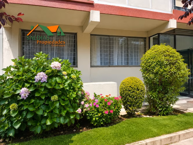 Se vende lindo y acogedor apartamento de primer piso con patio
