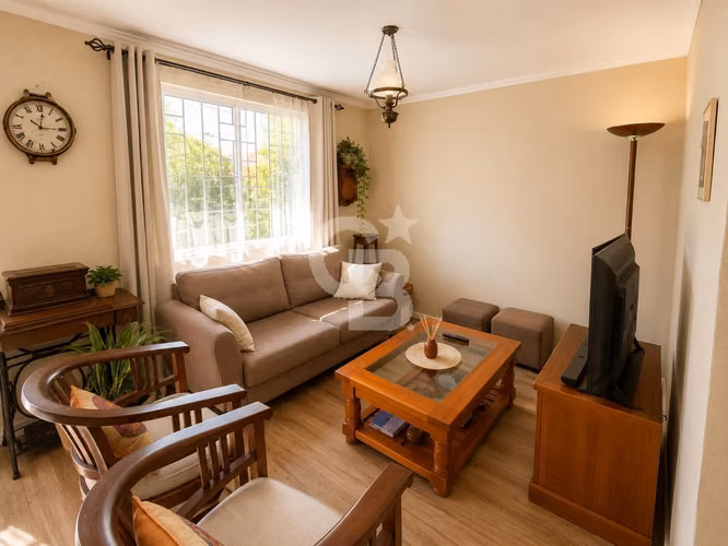Oportunidad en Las Condes! Casa con Gran Terreno