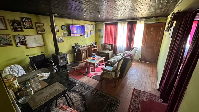 VENDE AMPLIA CASA, CURICO