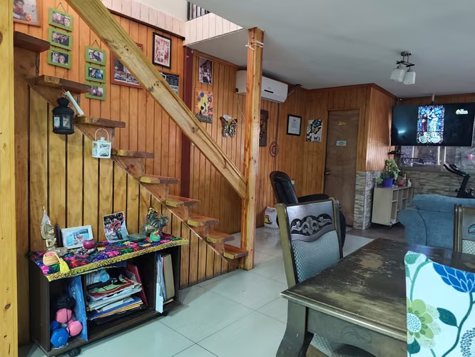 Amplia Casa Familiar en Lo Prado con Espacios para Crecer y Emprender