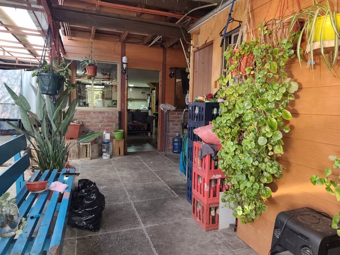 Amplia Casa Familiar en Lo Prado con Espacios para Crecer y Emprender