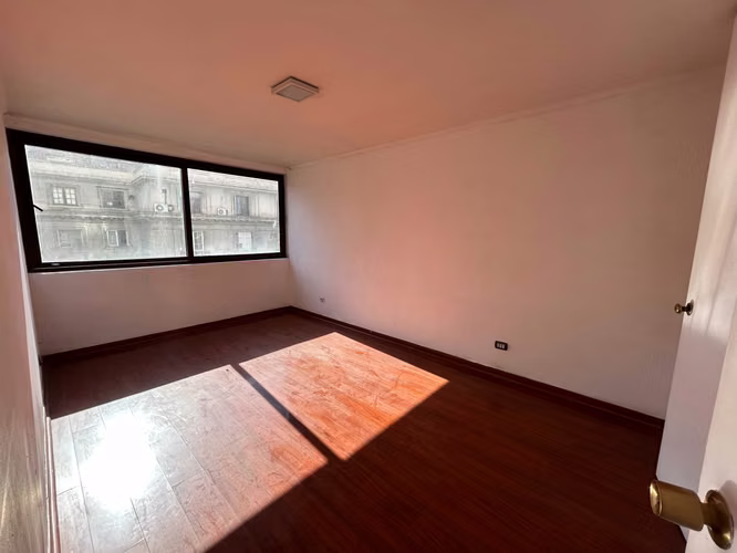 Luminoso Hogar con Excelente Conectividad (163523)