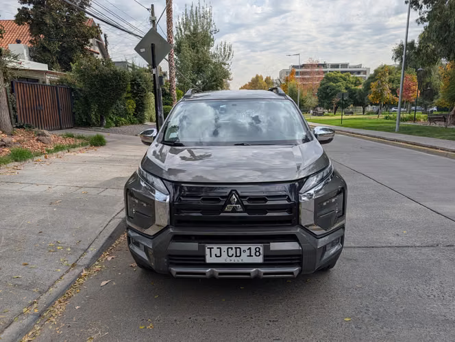 Xpander Cross 2024 - 7 pasajeros economico