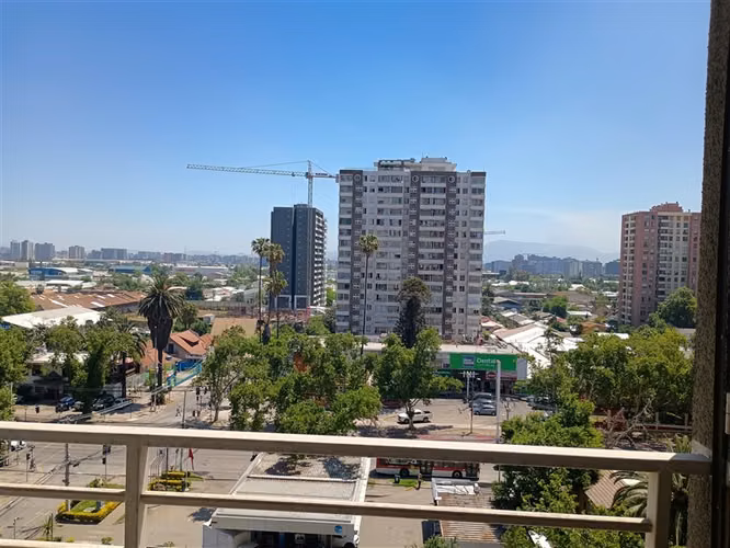 Venta oferta cómodo de departamento de 2 dorm. en Av. Macul
