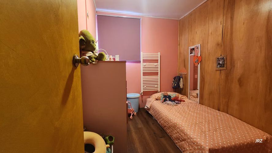 MODERNA CASA CON GRAN QUINCHO TERRENO DE 6800M2