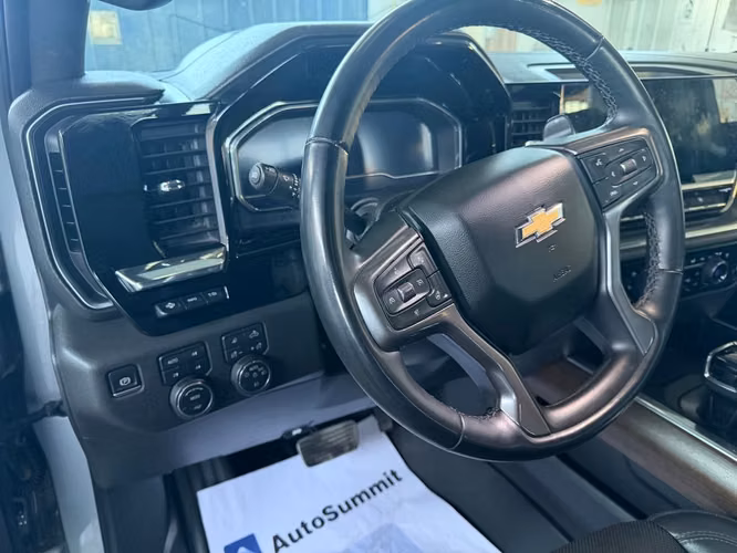 CHEVROLET SILVERADO 2023