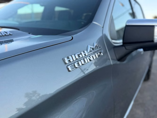 CHEVROLET SILVERADO 2023