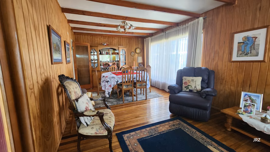 CASA EXCELENTE ESTADO Y UBICACION  CERCANA COSTANERA VALDIVIA