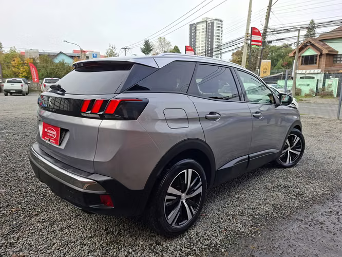 PEUGEOT 3008 ACTIVE 1.5 DIESEL - Imagen 6