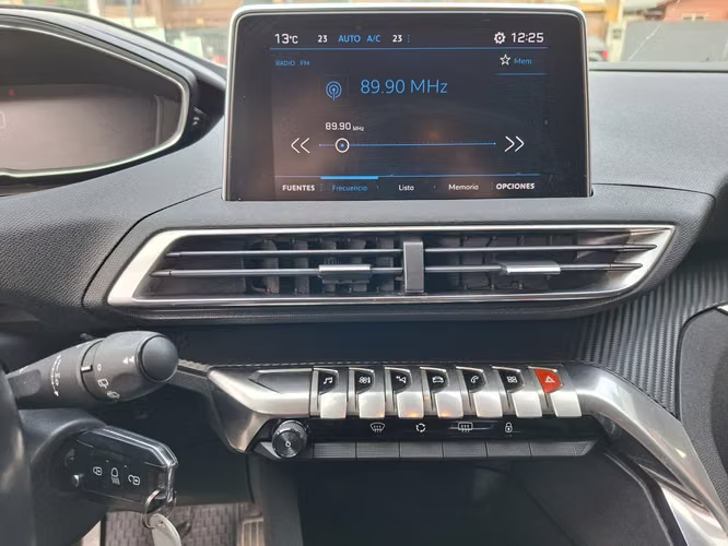PEUGEOT 3008 ACTIVE 1.5 DIESEL - Imagen 12