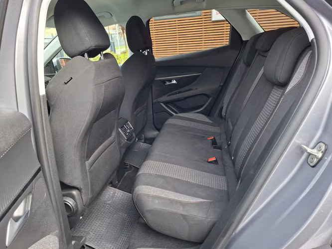 PEUGEOT 3008 ACTIVE 1.5 DIESEL - Imagen 15