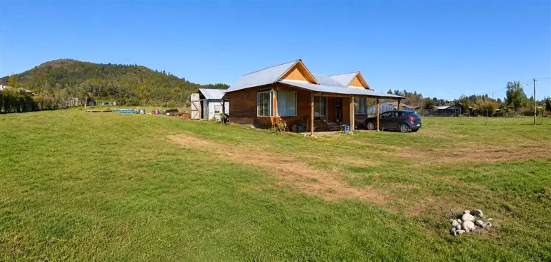 SE VENDE PARCELA 2,4 ha. CON CABAÑA, 3D /1B ,Ruta K-595