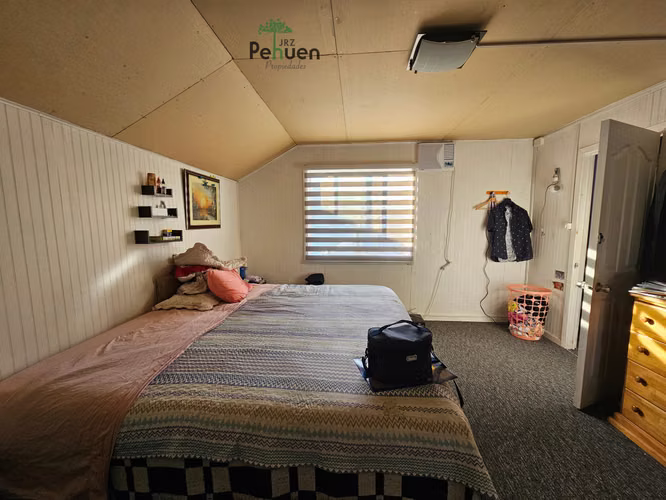 CASA 3D2B CON QUINCHO Y AIRE ACONDICIONADO BARRIO SANTA ELENA