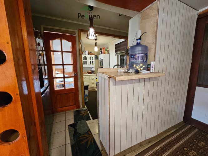 CASA 3D2B CON QUINCHO Y AIRE ACONDICIONADO BARRIO SANTA ELENA