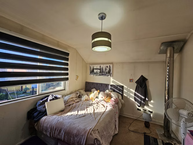 CASA 3D2B CON QUINCHO Y AIRE ACONDICIONADO BARRIO SANTA ELENA