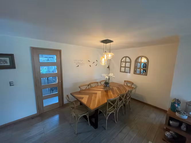 Se vende hermosa casa en Isla Teja, Valdivia