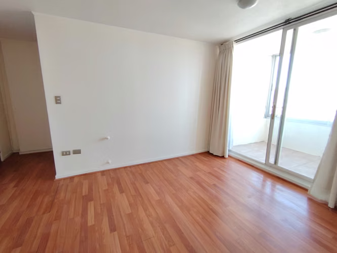 Vendo Depto en Edificio Plaza Del Este, 3 Dormitorios, 2 Baños en Chillán