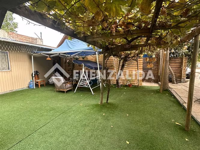 Casa amplia en venta de 3D 2B en Macul