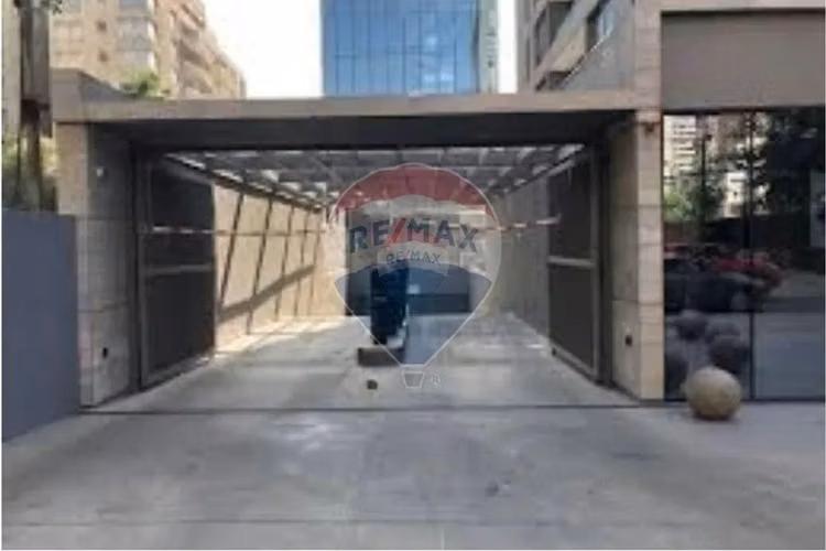 Oficina 3 priv./2 b/2 estacionamientos bajo valor - Imagen 17