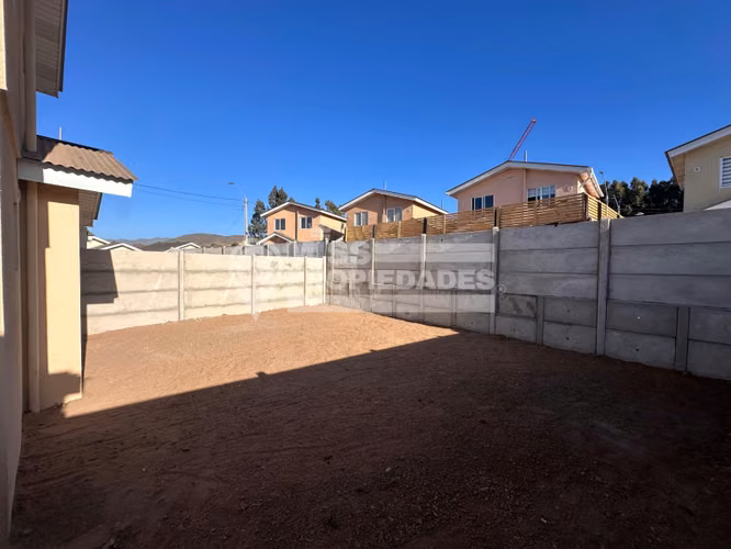 ARRIENDA CASA - FALDEOS DE LA FLORIDA III - LA SERENA