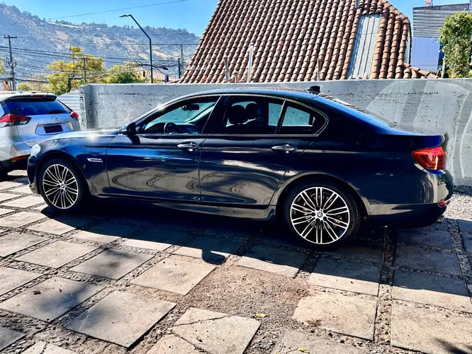 BMW 535I PREMIUM 3.0 TWIN TURBO 2015 - Imagen 5
