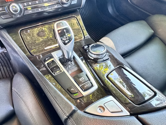 BMW 535I PREMIUM 3.0 TWIN TURBO 2015 - Imagen 18