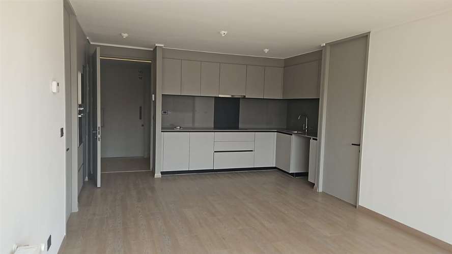 DEPARTAMENTO La Dehesa - 2 Dormitorios en Arriendo - Imagen 2
