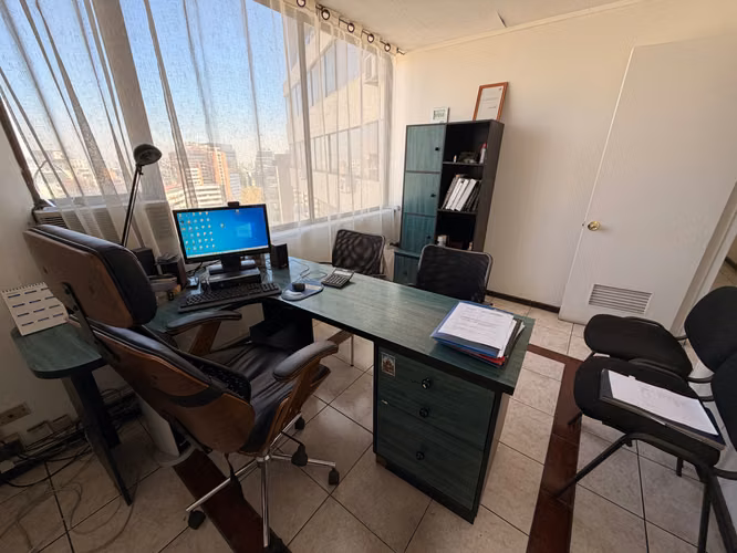Espaciosa Oficina en Entorno Corporativo (163615)