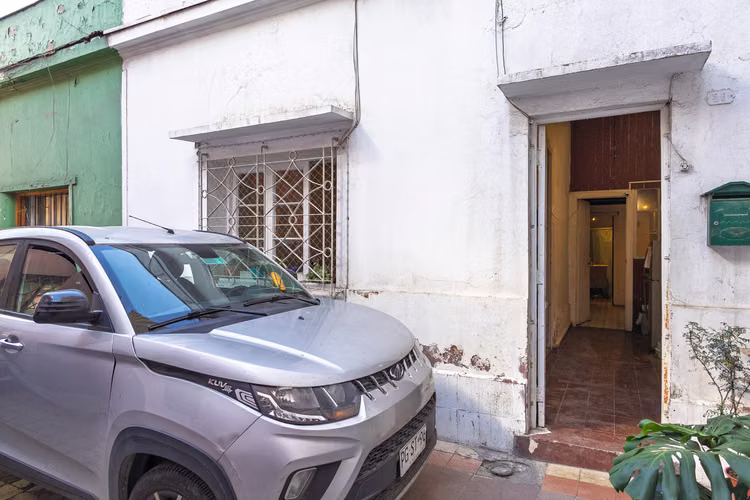 Casa para remodelar en Sta Isabel con Portugal