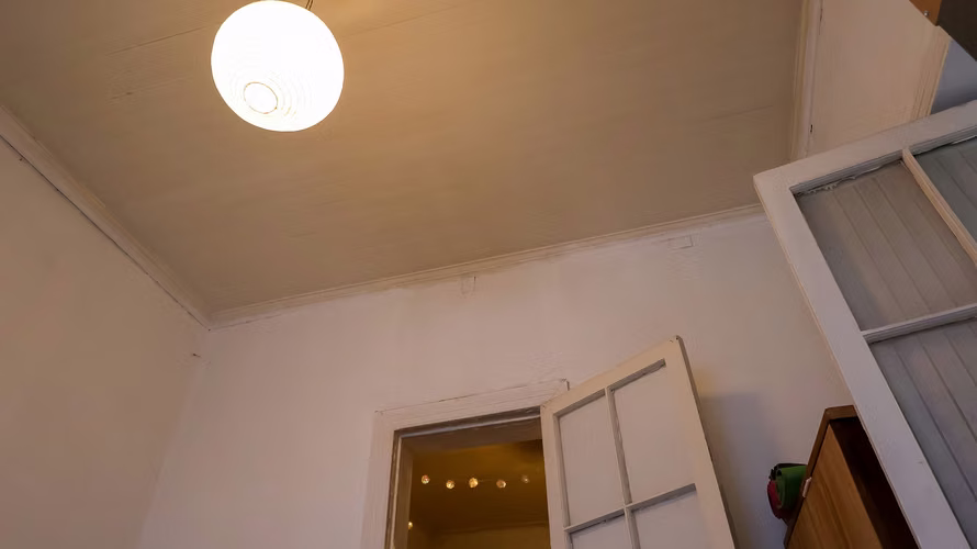 Casa para remodelar en Sta Isabel con Portugal