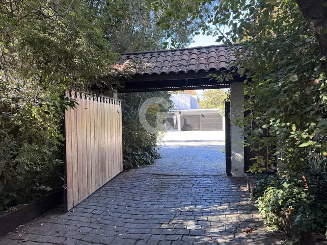 Oportunidad, Excelente casa ,  cercana Colegio Newland