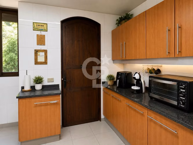 Oportunidad, Excelente casa ,  cercana Colegio Newland