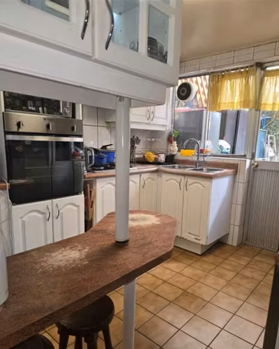 SE VENDE AMPLIA CASA CON PISCINA EN LOMAS SAN ANDRES, CONCEPCIÓN